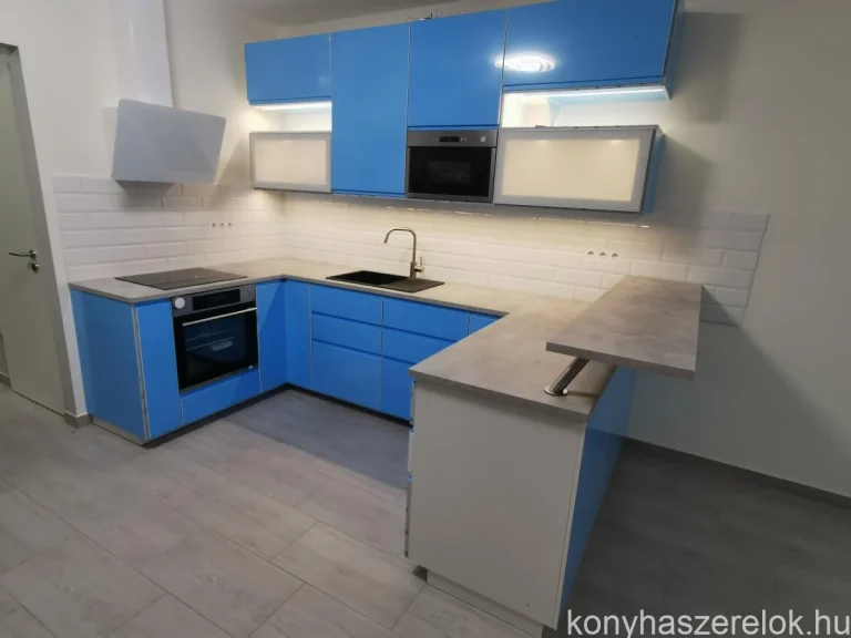 Elkészült konyha (2021. április)