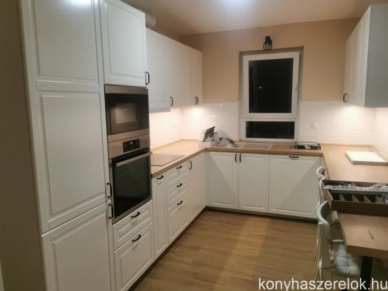 Elkészült konyha (2021. szeptember)
