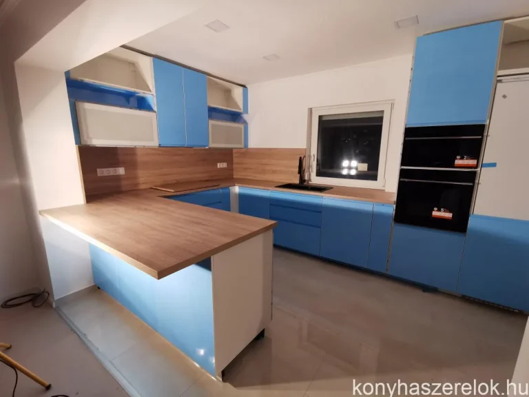 Elkészült konyha (2021. október)