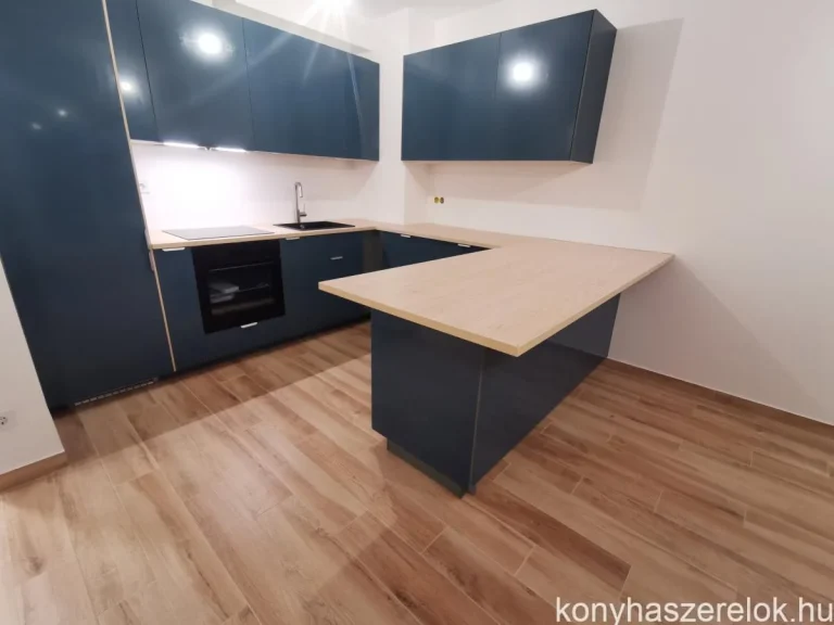 Elkészült konyha (2022. február)